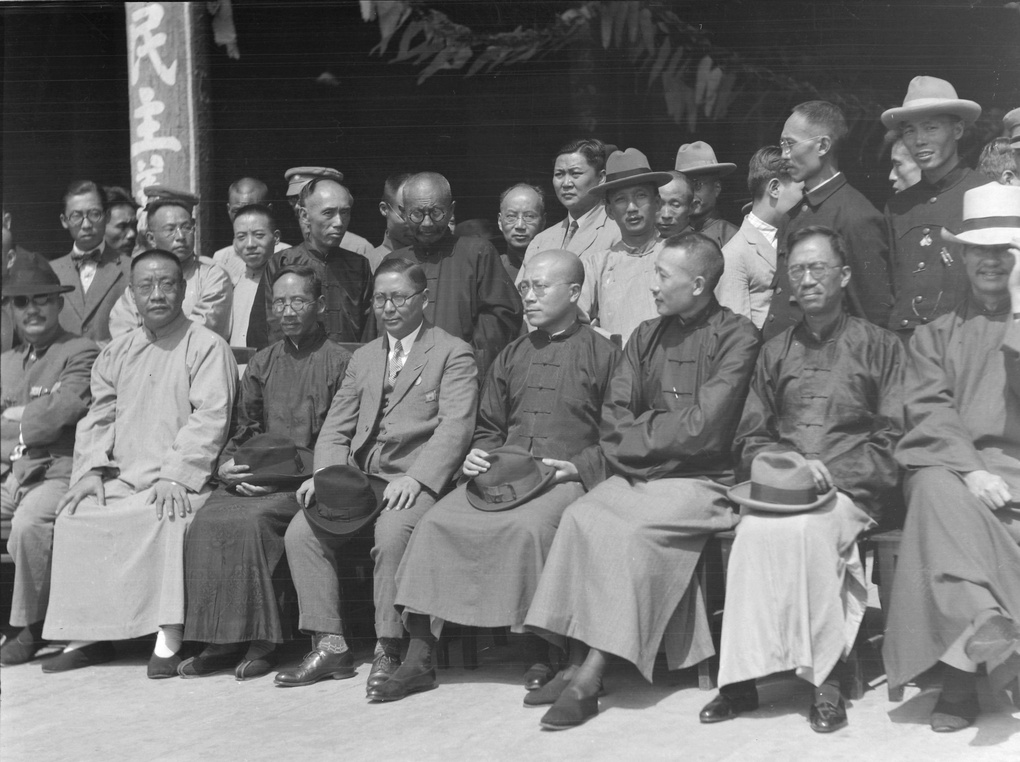 【JPG清晰版】包括孙科、王宠惠和伍朝枢在内的团体