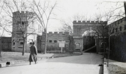【jpg清晰版】北京东长安街使馆区北入口.jpg