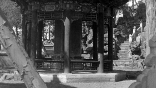 【jpg清晰版】北京北海公园亭阁.jpg