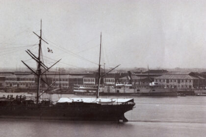 【jpg清晰版】北京号明轮蒸汽船黄浦江上海.jpg