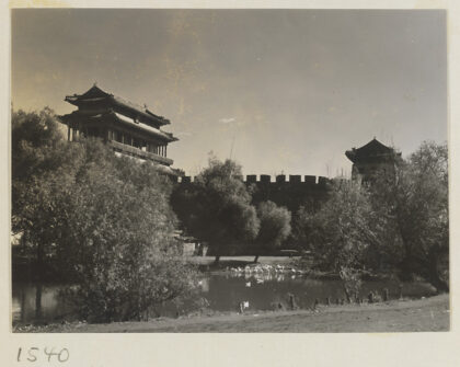 【jpg清晰版】北京永定门和护城河.jpg
