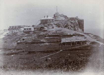 【jpg清晰版】北鱼山灯塔建筑中约1894年.jpg