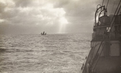 【jpg清晰版】台湾海峡的一场风暴.jpg