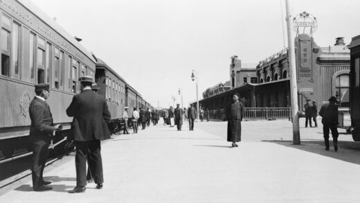 【jpg清晰版】哈尔滨火车站满洲约1912年.jpg