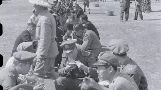 【jpg清晰版】国家陆军官兵用餐.jpg