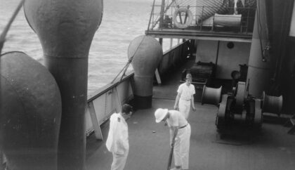【jpg清晰版】在安提洛科斯号船上1928 1929年.jpg