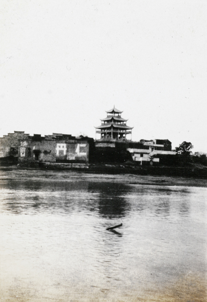 【JPG清晰版】城市中的一座寺庙