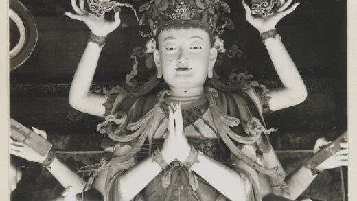 【jpg清晰版】大佛寺多臂菩萨雕像的头部和手臂细节.jpg