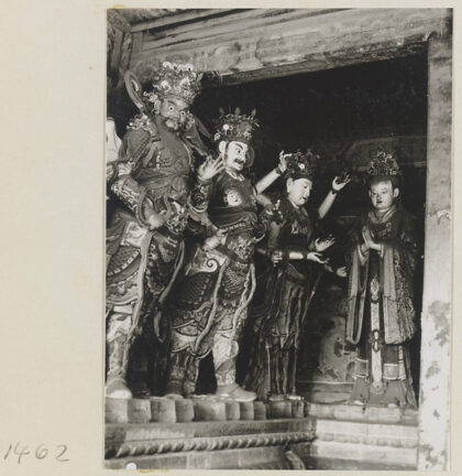 【jpg清晰版】大佛寺的两位天王（左）、多臂菩萨和一尊神像.jpg