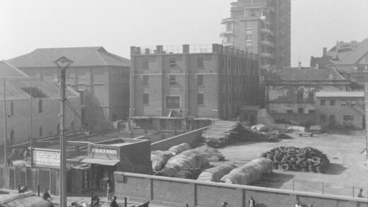 【jpg清晰版】天津后院1940年.jpg