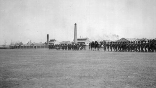 【jpg清晰版】天津英王爱德华七世诞辰阅兵式约1907年.jpg