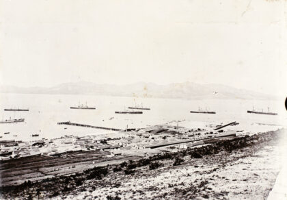 【jpg清晰版】威海卫与铁码头1901.jpg