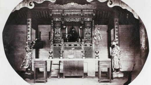 【jpg清晰版】宁波南门附近寺庙里的一座神龛.jpg