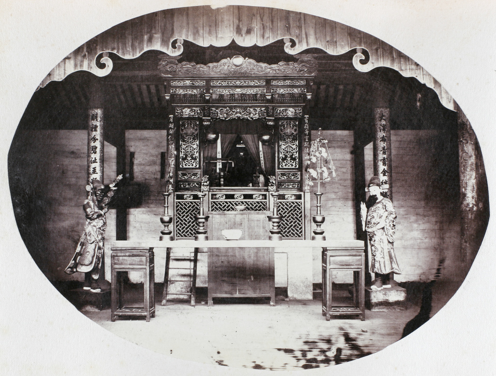【JPG清晰版】宁波南门附近寺庙里的一座神龛