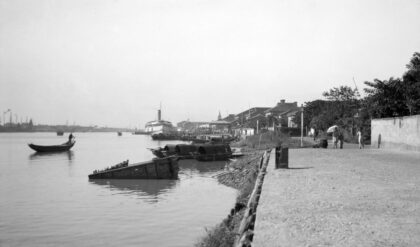【jpg清晰版】宁波外滩约1907年.jpg