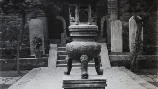 【jpg清晰版】寺庙香炉.jpg