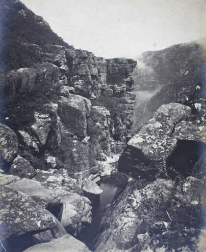 【jpg清晰版】山涧与峡谷牯岭.jpg