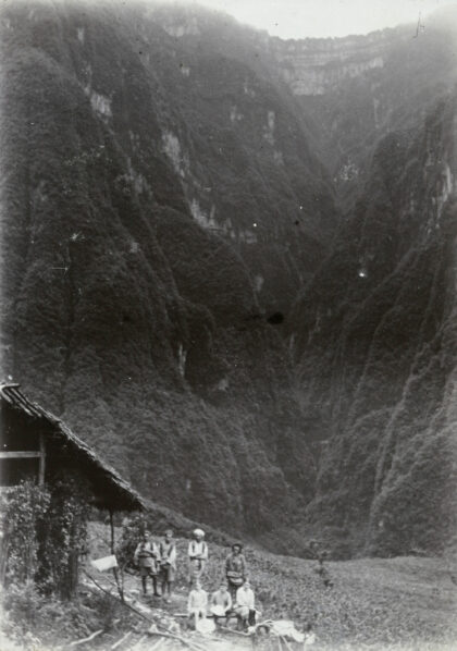 【jpg清晰版】峨眉山1921.jpg