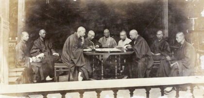 【jpg清晰版】广州华林寺五百罗汉堂内buddhistmonks对弈围棋.jpg