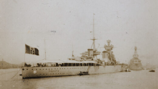 【jpg清晰版】意大利巡洋舰特伦托号黄浦江上海1932年.jpg