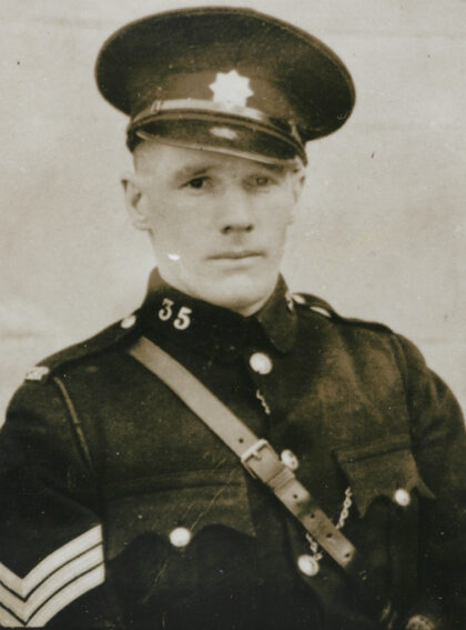 【jpg清晰版】成都警察局警察1934年上海.jpg