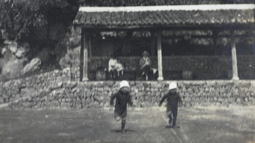 【jpg清晰版】斯坦利和巴里·佩克在莫干山网球场.jpg