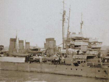 【jpg清晰版】日本驱逐舰上海1932年.jpg