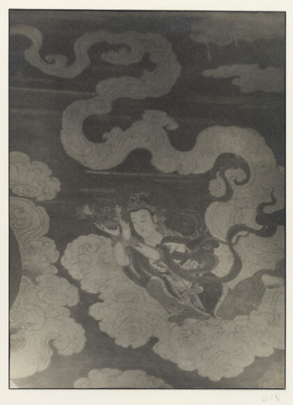 【jpg清晰版】明代壁画细节展示云上佛像.jpg