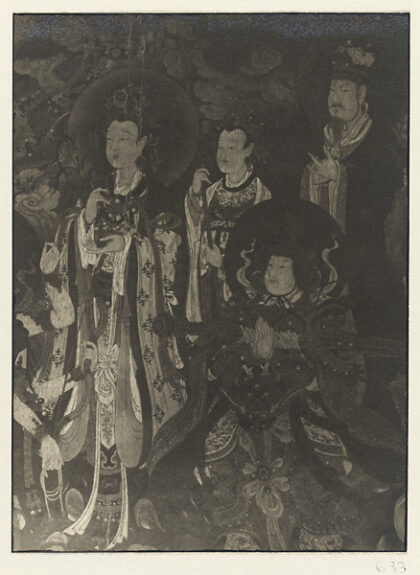 【jpg清晰版】明代壁画细节展示菩萨和侍从.jpg