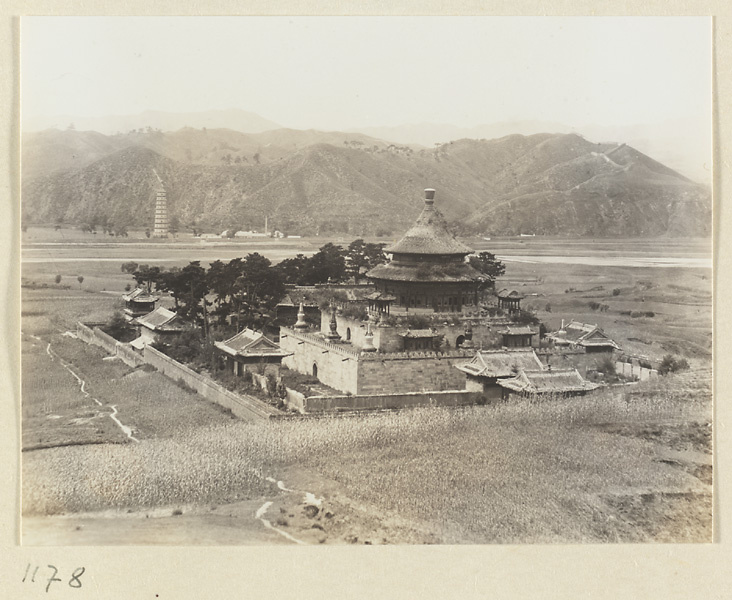 【JPG清晰版】普洛寺建筑群全景、热河及对岸的佛塔