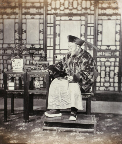 【jpg清晰版】李鸿章（1823—1901）身着毛皮大衣.jpg