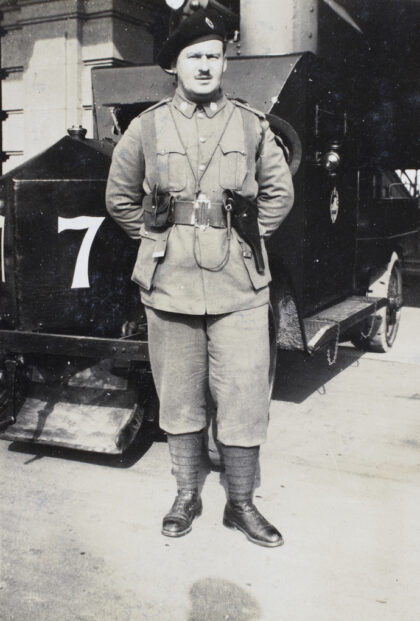 【jpg清晰版】杰克·戈德曼（人称新加坡山姆）装甲车公司上海1932年.jpg
