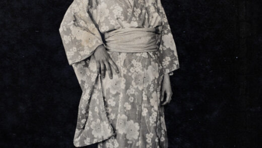 【jpg清晰版】梅布尔·帕克身穿日本和服上海虹口.jpg
