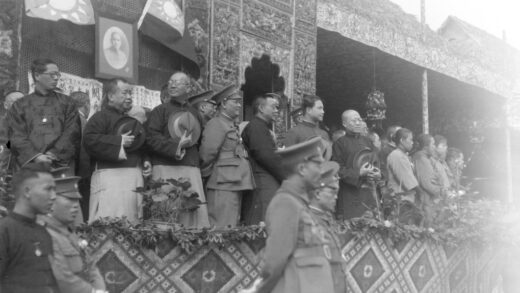 【jpg清晰版】汪精卫、伍朝枢、古应芬等人广州1926年1月.jpg