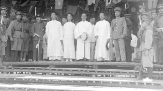 【jpg清晰版】汪精卫、胡汉民、谭延闿、伍朝枢.jpg
