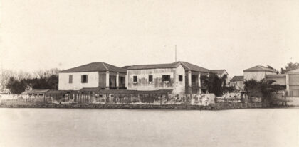 【jpg清晰版】河边建筑.jpg