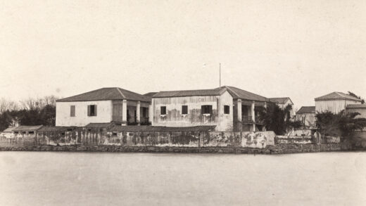 【jpg清晰版】河边建筑.jpg