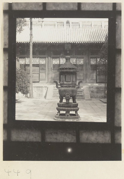 【jpg清晰版】法源寺寺庙庭院香炉.jpg