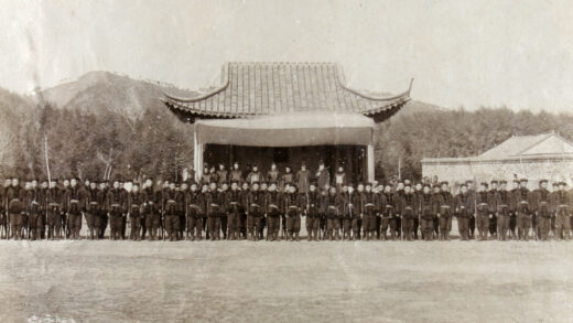 【jpg清晰版】海军军官学校学员阅兵南京.jpg