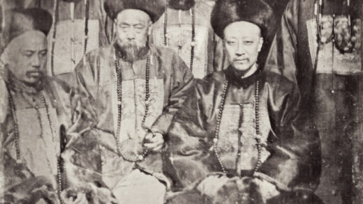 【jpg清晰版】湖广总督官文及其随员汉口1858年.jpg