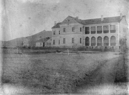 【jpg清晰版】烟台中国内地会女子学校1899年.jpg