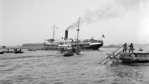 【jpg清晰版】烟台港的轮船与河道交通1934年.jpg