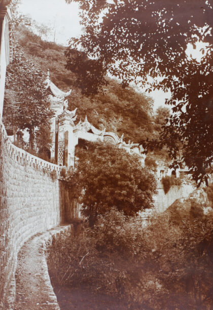 【jpg清晰版】焦山镇江的一座佛教山寺.jpg