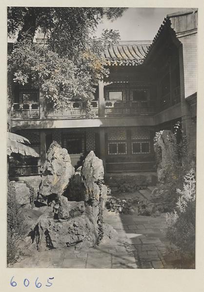 【jpg清晰版】燕京大园府庭院中的岩石花园.jpg