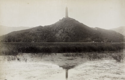 【jpg清晰版】玉峰塔和昆明湖北京.jpg