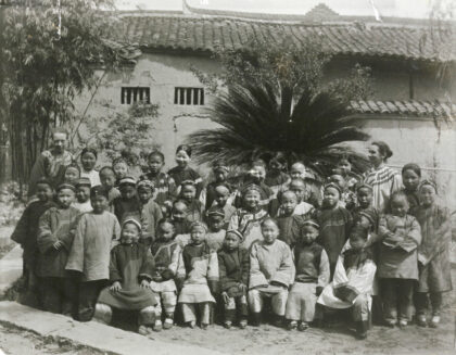 【jpg清晰版】玛丽·埃利奥特的学校和孩子们宝宁.jpg