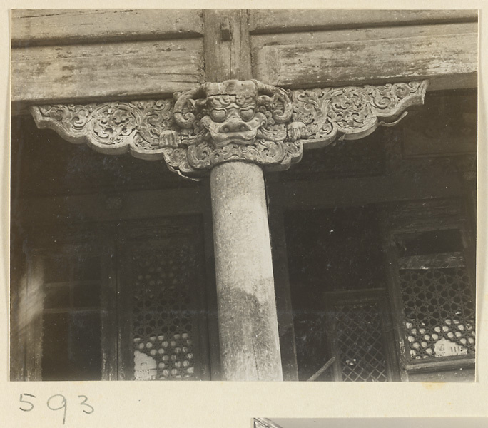 【JPG清晰版】皇寺双层檐寺庙建筑细节展示动物头柱顶