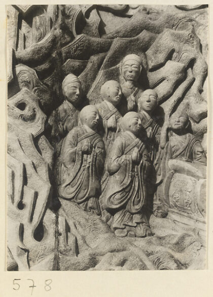 【jpg清晰版】皇寺塔细节展示佛教人物浮雕.jpg