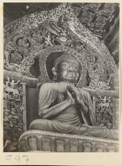 【jpg清晰版】皇寺寺庙内部展示佛像.jpg