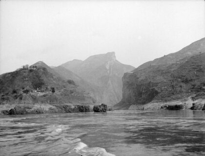 【jpg清晰版】瞿塘峡入口长江三峡.jpg